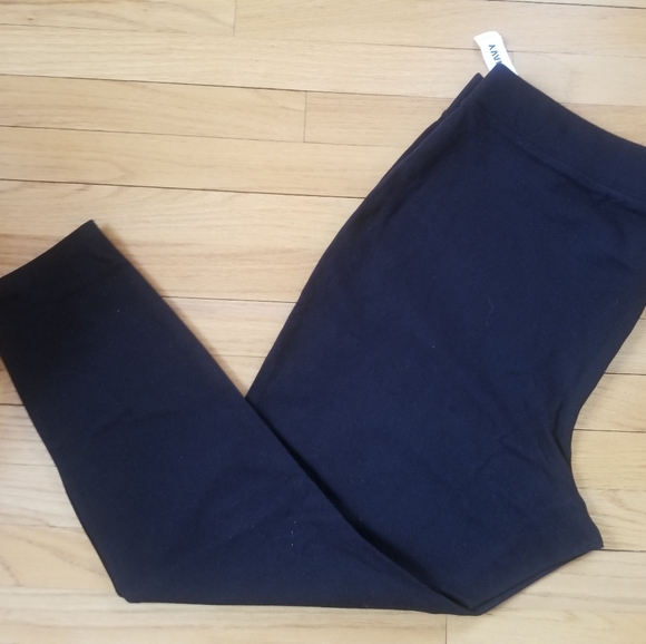 Old Navy Pants - NWT Old Navy Black Leggings  size XXL